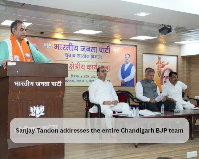 Sanjay Tandon addresses the entire Chandigarh BJP team