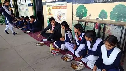 Thapaka Ravata 17a46d9f86ab32eacf39770e9878c967