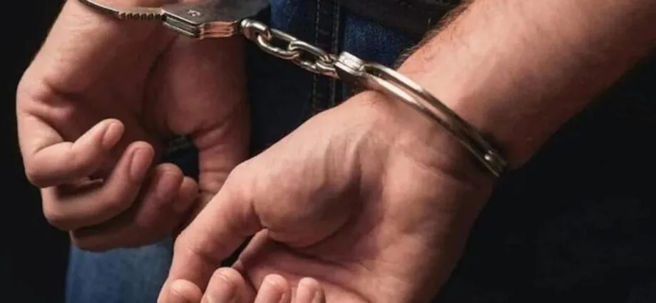 668c8478b58b9 Arrest 092943766 16x9 1