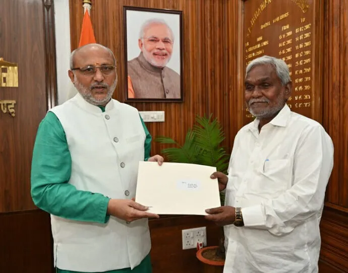 Champai Soren Resignation 768x542 1